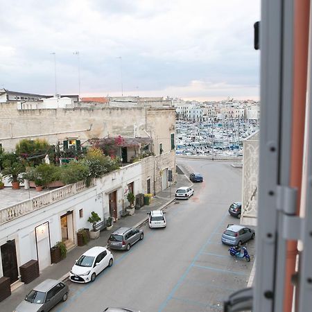 Albergo Lucy Trani Exterior foto