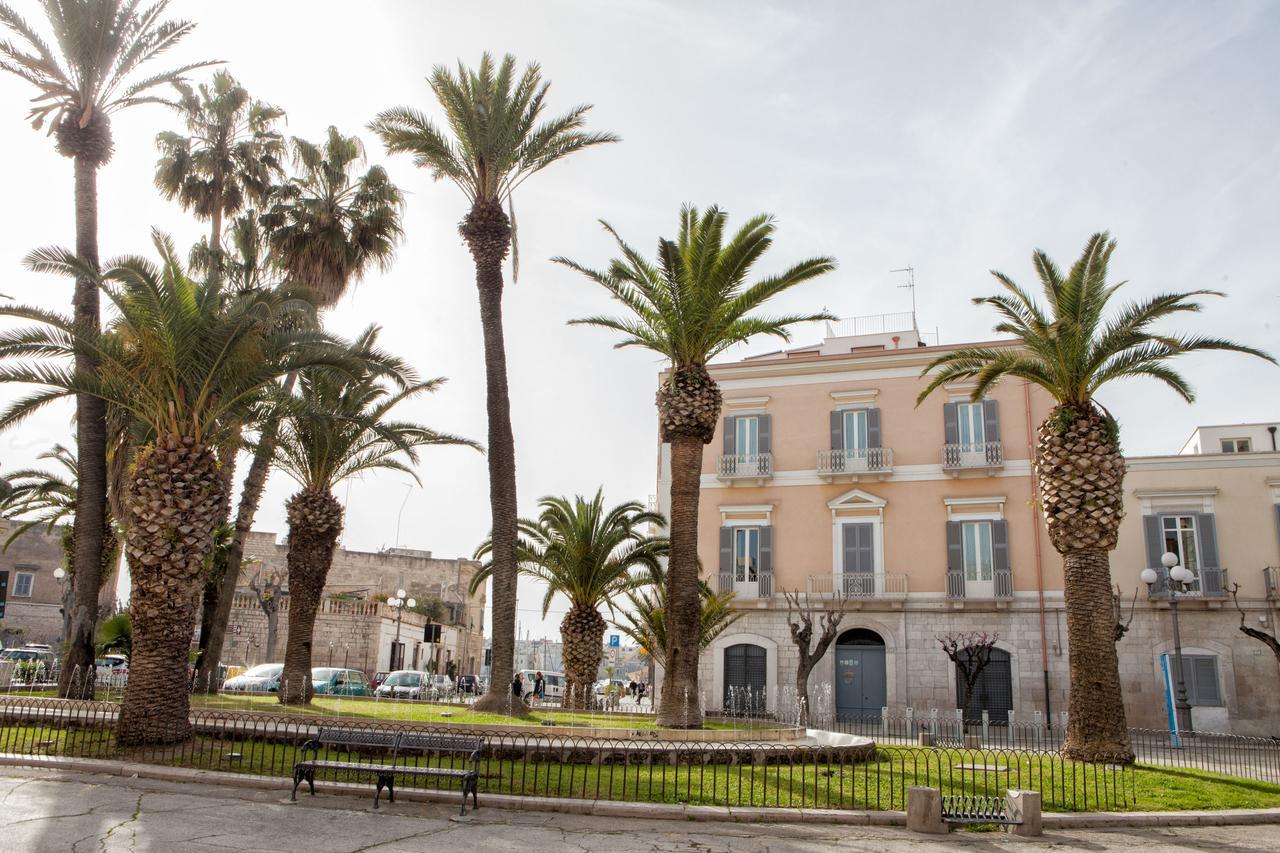 Albergo Lucy Trani Exterior foto