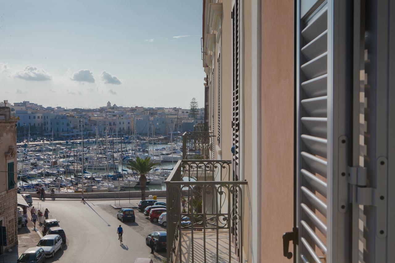 Albergo Lucy Trani Cameră foto